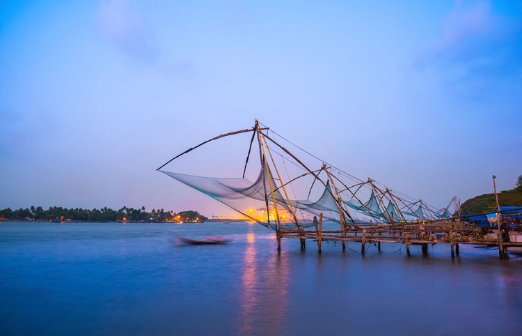 Kochi chinese fishnets in twilight Kochi, Kerala. Fort Kochin, K