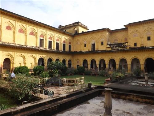 Jhansi Palace